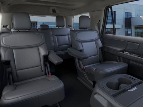 New 2026 Ford Expedition Active RWD image 11