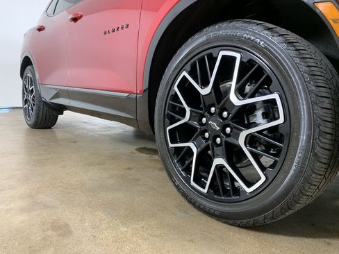 Used 2023 Chevrolet Blazer RS w/ Driver Confidence II Package AWD/4WD image 6