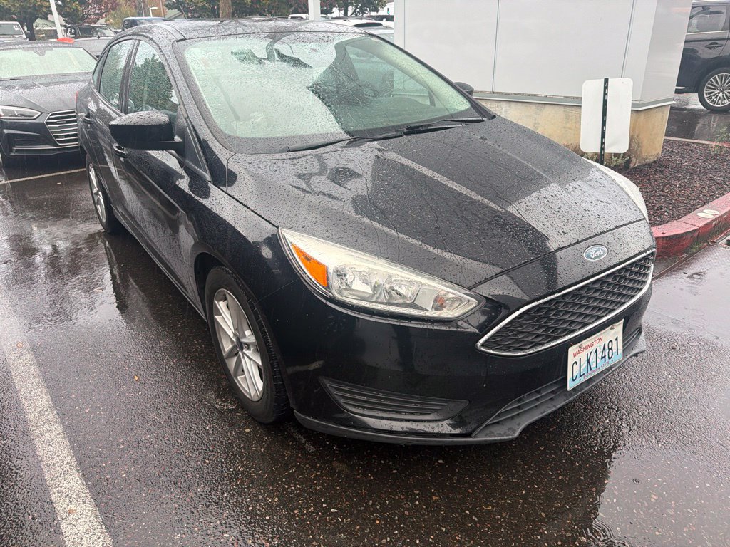Used 2018 Ford Focus SE FWD image 1