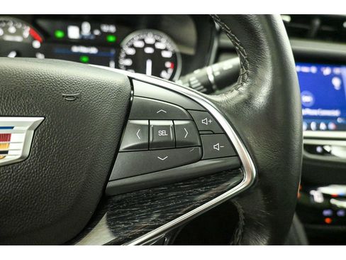 Used 2023 Cadillac XT5 Premium Luxury image 39