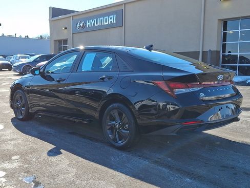 Certified 2023 Hyundai Elantra SEL image 4