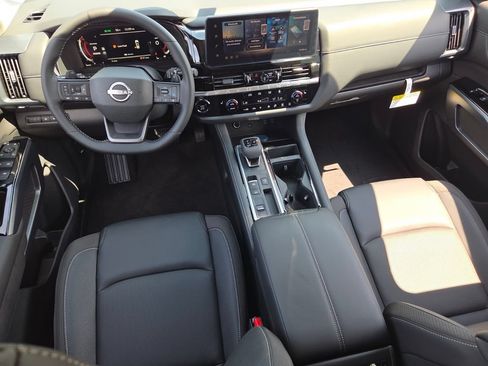 New 2026 Nissan Pathfinder SL FWD image 7