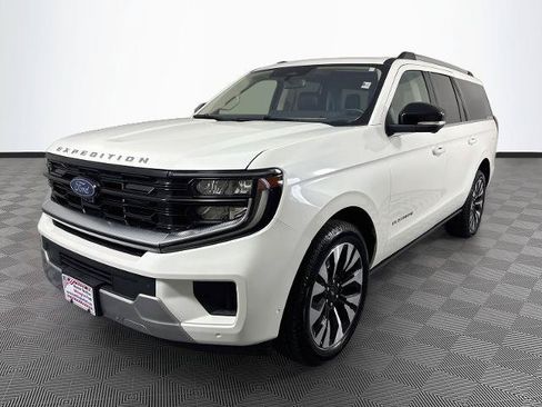 Certified 2025 Ford Expedition Max Platinum w/ Driver's Package AWD/4WD image 3