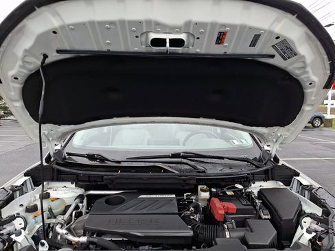 Certified 2023 Nissan Rogue SL w/ SL Premium Package image 27