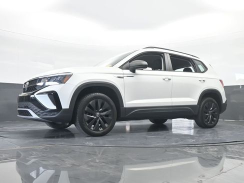 Used 2022 Volkswagen Taos S image 49