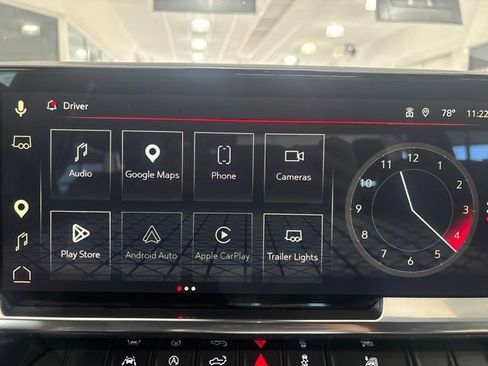 Used 2025 GMC Sierra 1500 SLT AWD/4WD image 23