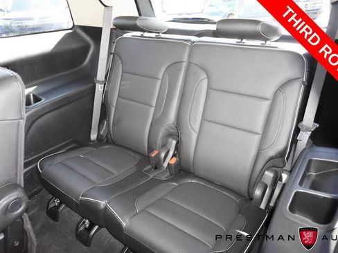 Used 2018 GMC Acadia Denali w/ Technology Package AWD/4WD image 4