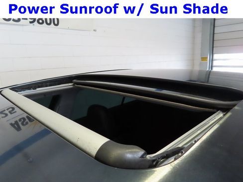 Used 2015 Toyota Camry SE image 6