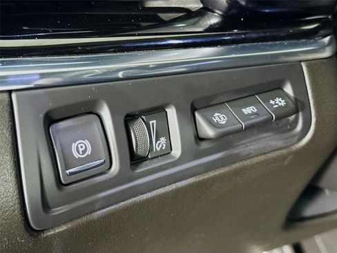 Used 2020 Cadillac XT6 Sport AWD/4WD image 12