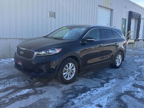 Used 2020 Kia Sorento LX w/ LX I4 Convenience Package image 3