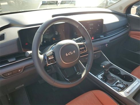 New 2026 Kia Carnival EX image 23