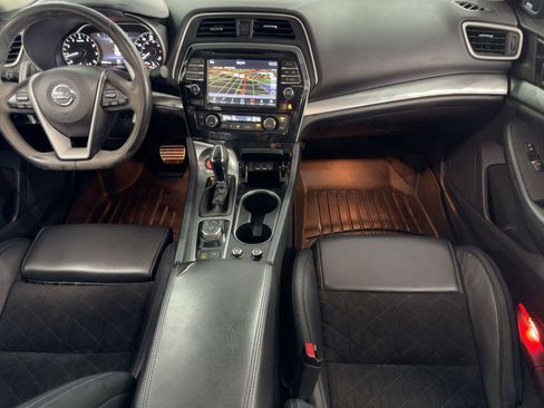 Used 2017 Nissan Maxima SR w/ Midnight Edition image 28