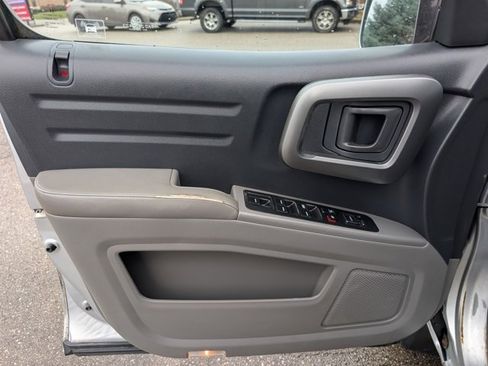 Used 2011 Honda Ridgeline RTL image 9