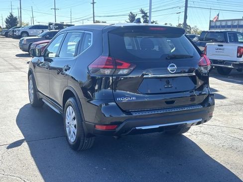 Used 2017 Nissan Rogue S image 7