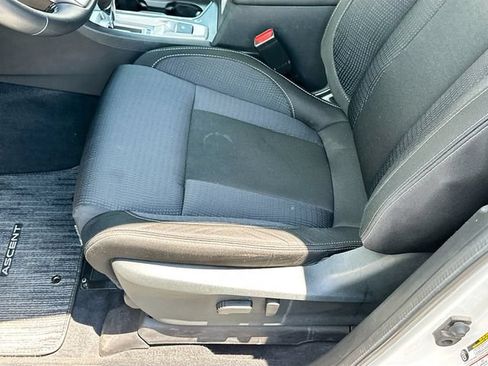 Used 2025 Subaru Ascent Premium AWD/4WD image 18