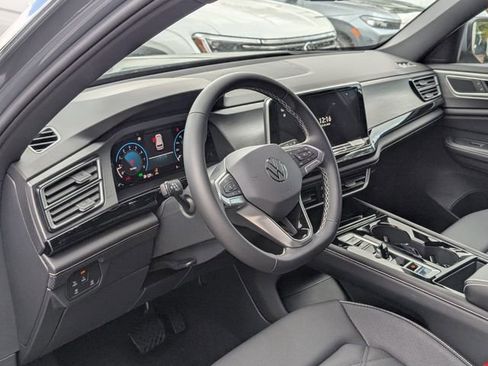 New 2026 Volkswagen Atlas Cross Sport SE AWD/4WD image 9