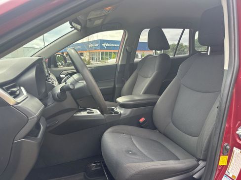 Used 2020 Toyota RAV4 LE w/ All Weather Liner Package AWD/4WD image 3