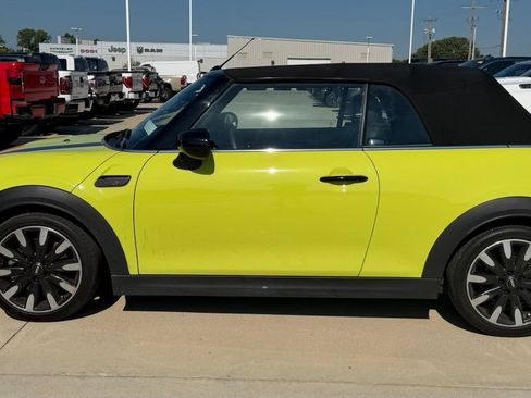 Used 2023 MINI Cooper S FWD image 2