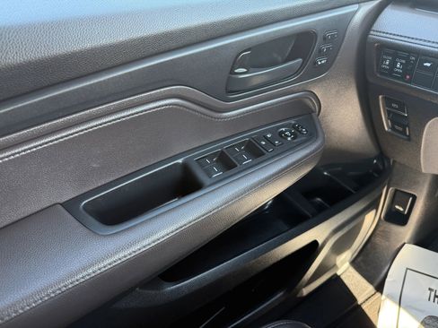 Used 2018 Honda Odyssey EX-L image 29