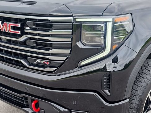 Used 2026 GMC Sierra 1500 AT4 w/ AT4 Premium Package AWD/4WD image 9