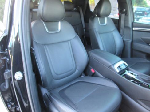 Used 2022 Hyundai Santa Cruz Limited AWD/4WD image 9