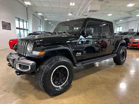 Used 2021 Jeep Gladiator Overland w/ Popular Equipment Package image 3