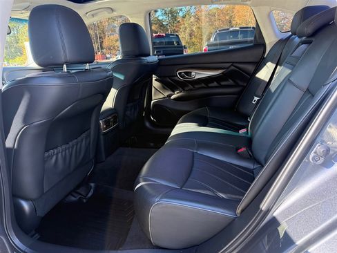 Used 2016 INFINITI Q70 L 3.7 w/ Deluxe Touring Package image 13