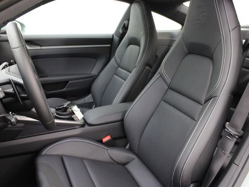 New 2026 Porsche 911 Carrera 4S image 4