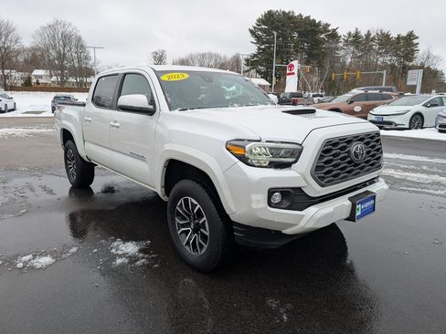 Used 2023 Toyota Tacoma TRD Sport image 8