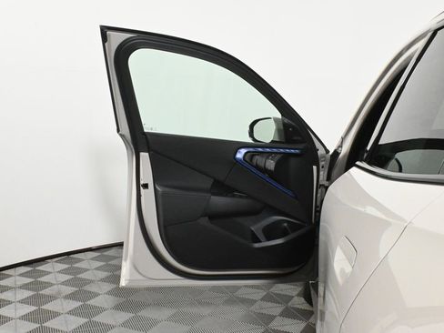 Used 2025 BMW X3 xDrive30i w/ Premium Package image 28