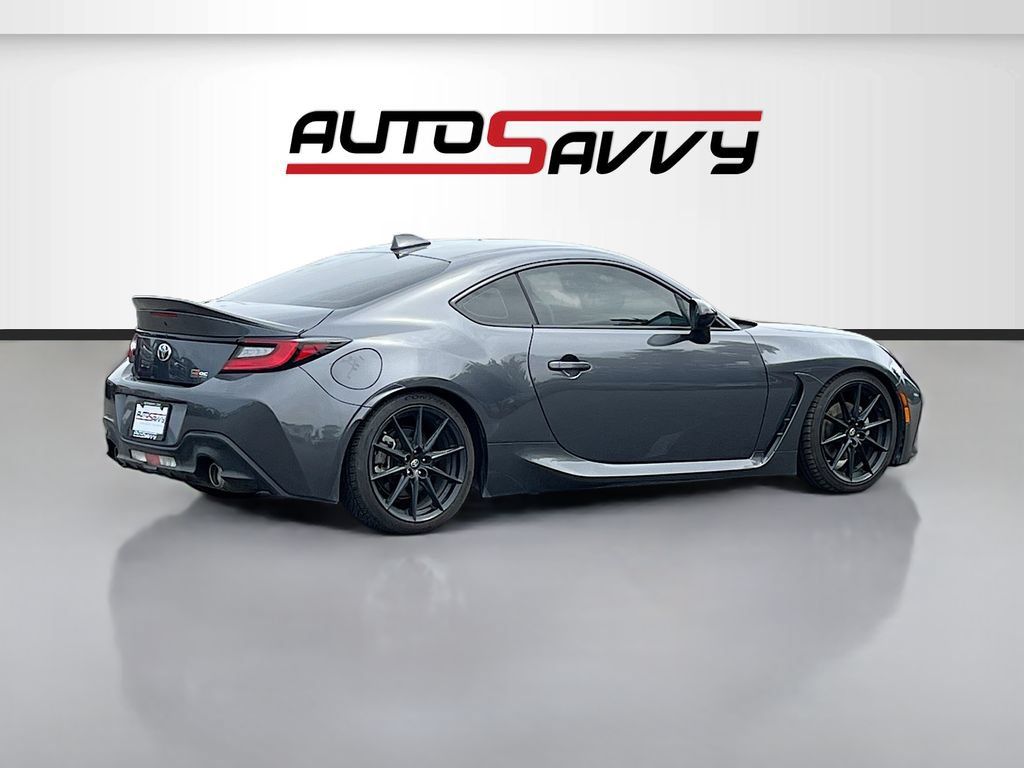 Used 2023 Toyota GR86 Premium RWD image 7