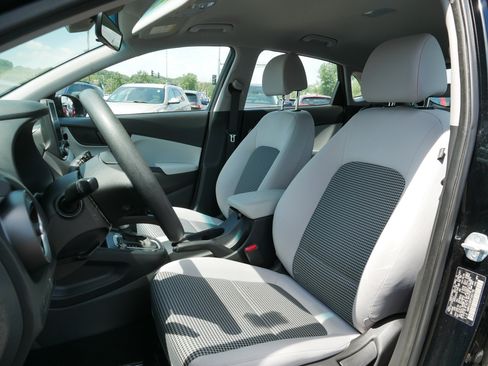 Used 2023 Hyundai Kona SE w/ Cargo Package AWD/4WD image 14
