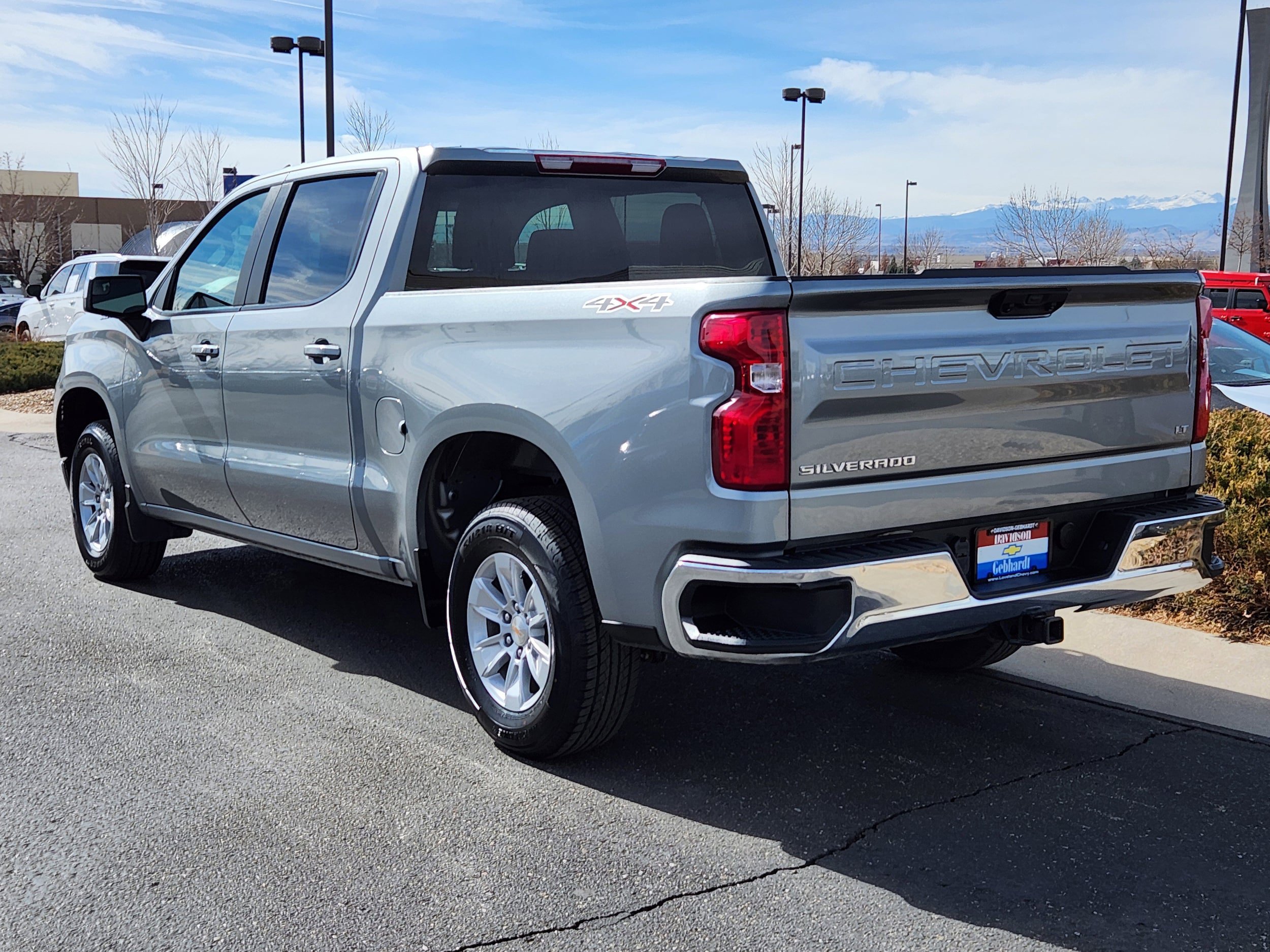 Used 2025 Chevrolet Silverado 1500 LT AWD/4WD image 3