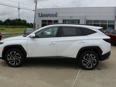 New 2026 Hyundai Tucson Limited AWD/4WD image 2