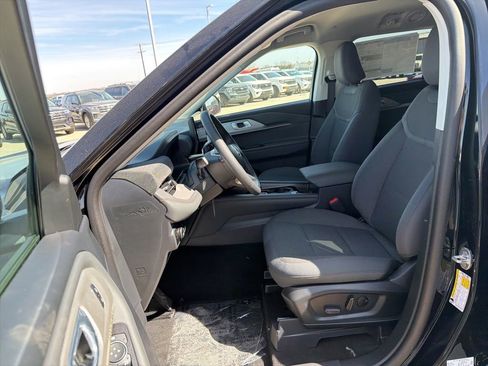 New 2026 Ford Explorer Active image 10