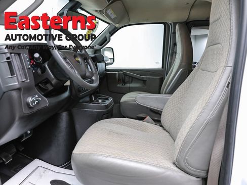 Used 2024 Chevrolet Express 3500 LT w/ LT Preferred Equipment Group RWD image 14