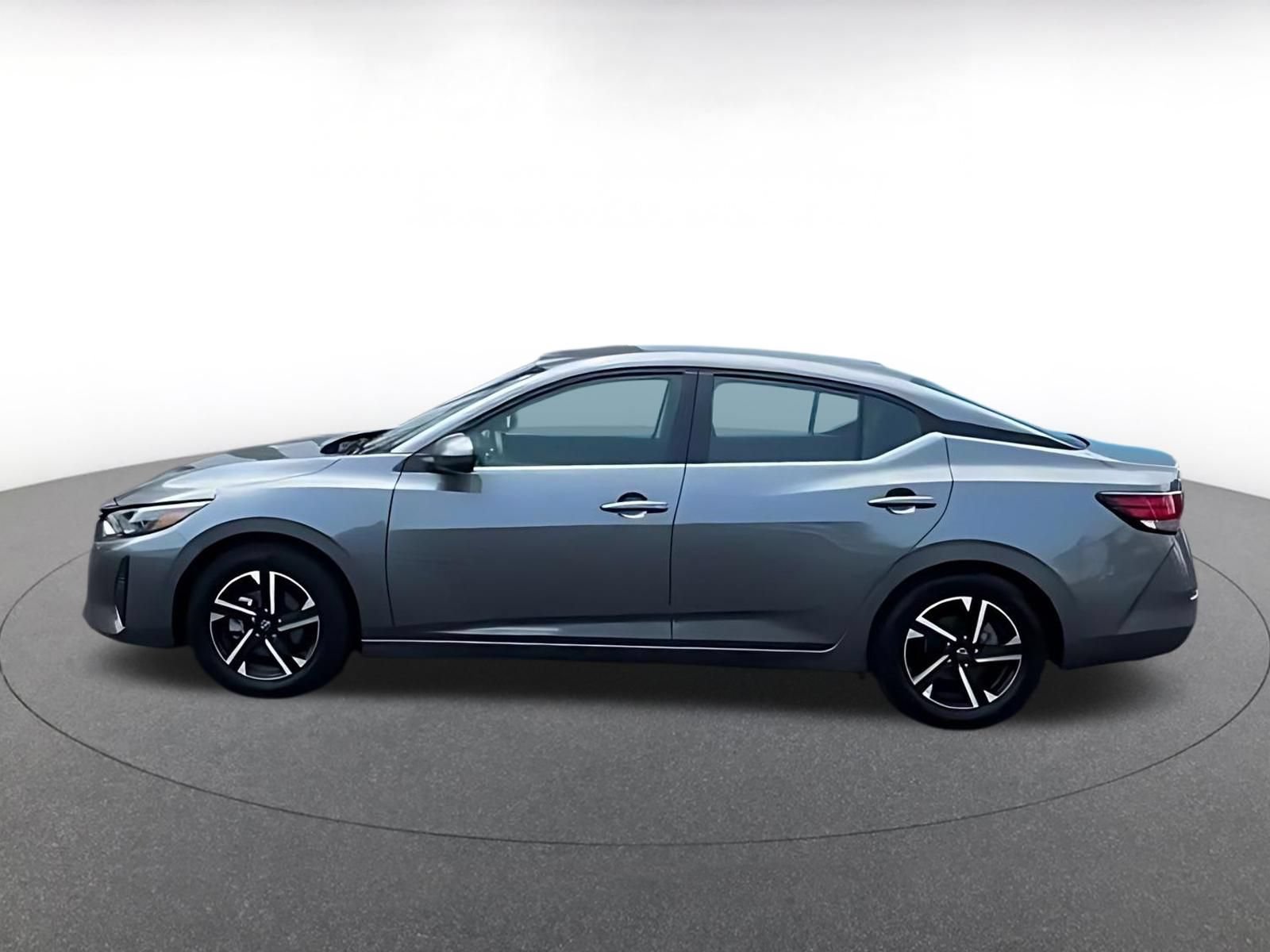 Used 2025 Nissan Sentra SV FWD image 12