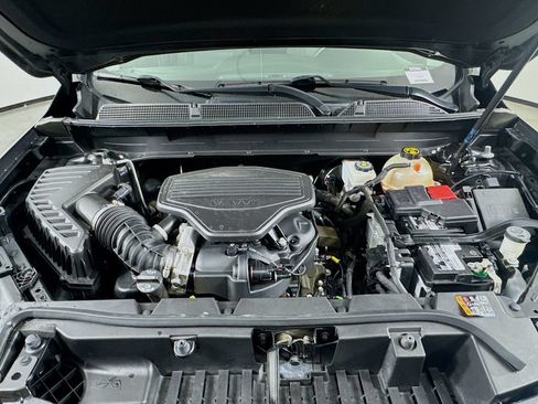 Used 2020 GMC Acadia SLE w/ Driver Convenience Package FWD image 33