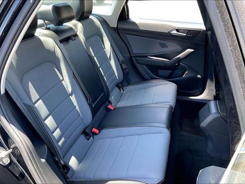 Used 2025 Volkswagen Jetta SE FWD image 26