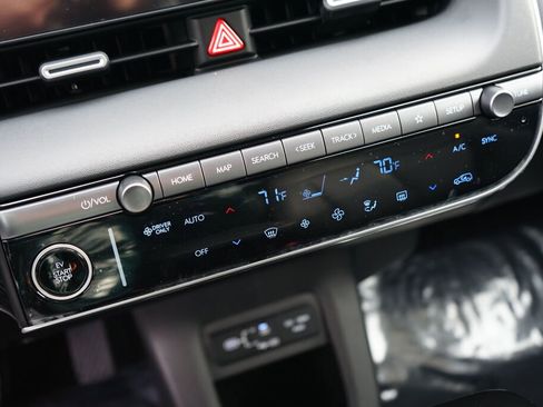 Certified 2025 Hyundai Ioniq 5 SEL image 20