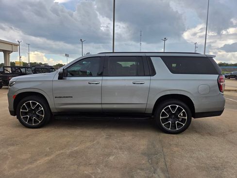 Used 2023 Chevrolet Suburban RST w/ Luxury Package RWD image 8