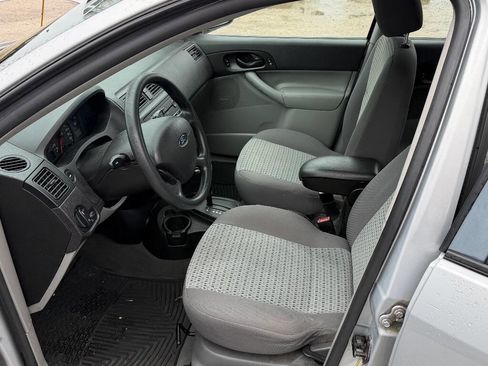 Used 2007 Ford Focus SES image 12