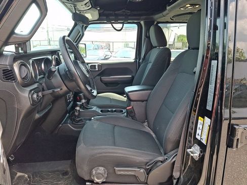 Used 2019 Jeep Wrangler Unlimited Sport S AWD/4WD image 14