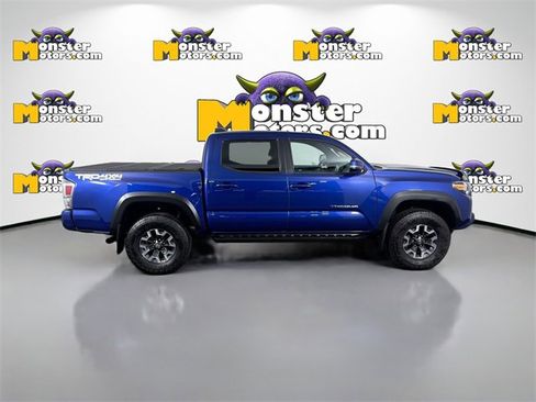 Used 2022 Toyota Tacoma TRD Off-Road image 4