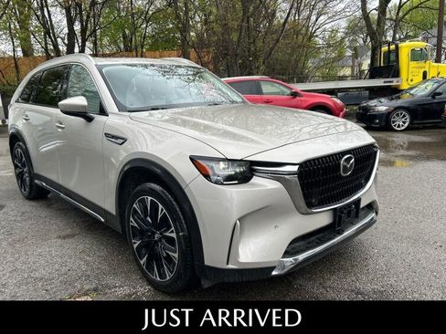 Certified 2024 MAZDA CX-90 Plug-In Hybrid w/ Premium Pkg AWD/4WD image 10