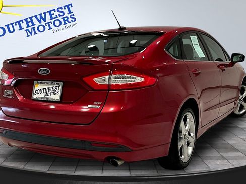 Used 2013 Ford Fusion SE FWD image 7