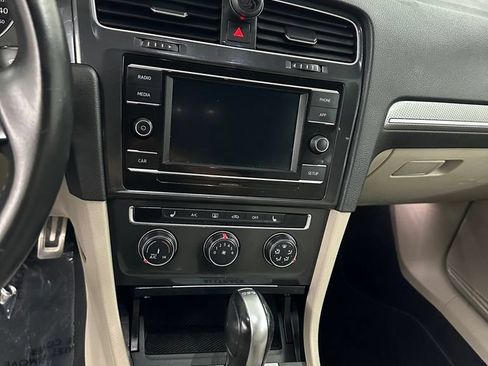 Used 2019 Volkswagen Golf Alltrack S AWD/4WD image 16