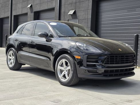 Used 2021 Porsche Macan image 6