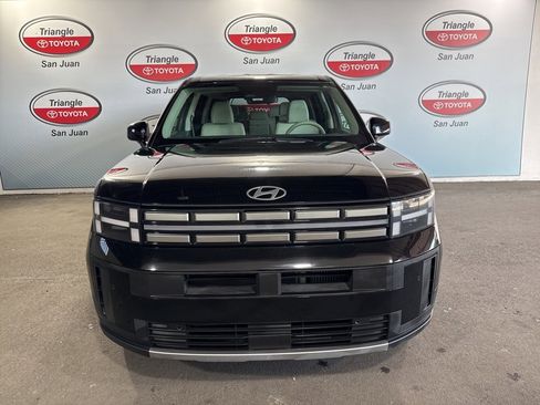 Used 2024 Hyundai Santa Fe SE image 2