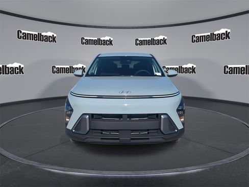 New 2026 Hyundai Kona SE image 2